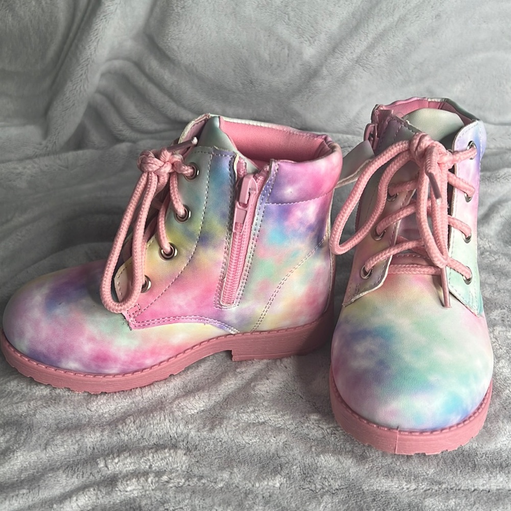 Rainbow Girls Fashion Workboots Sz 6